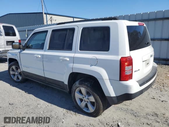 ✅ 2011 Jeep Patriot Sport • VIN: 1J4NF1GB6BD105097 • Lot: 90835745. Listed on Copart with 182,981 mi. Free auction sales archive from the USA and detailed vehicle history report at DreamBid. Image 2.