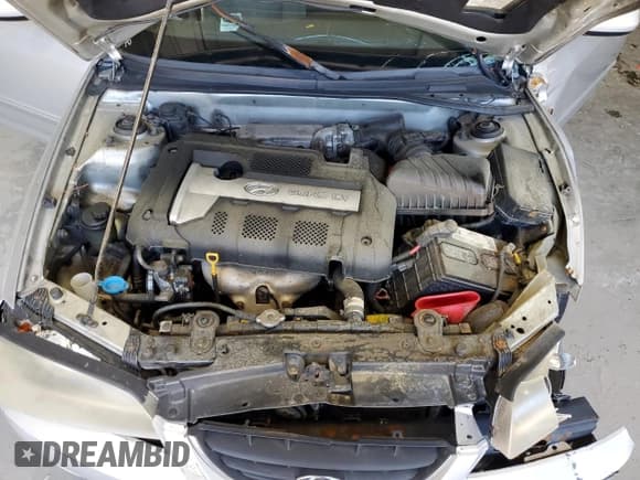 ✅ 2005 Hyundai Elantra GLS • VIN: KMHDN46D75U987423 • Lot: 55919705. Wystawiony na Copart z przebiegiem 238 496 mil. Bezpłatny archiwum sprzedaży aukcyjnych z USA i szczegółowy raport historii pojazdu na DreamBid. Zdjęcie 11.