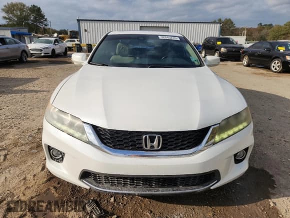 ✅ 2014 Honda Accord EX-L • VIN: 1HGCT2B85EA005958 • Lot: 92845235. Wystawiony na Copart z przebiegiem 180 140 mil. Bezpłatny archiwum sprzedaży aukcyjnych z USA i szczegółowy raport historii pojazdu na DreamBid. Zdjęcie 5.