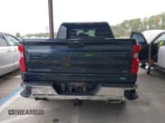 ✅ 2019 Chevrolet Silverado 1500 LT • VIN: 1GCRYDED3KZ264461 • Lot: 43431256. Wystawiony na IAAI z przebiegiem 239 442 mil. Bezpłatny archiwum sprzedaży aukcyjnych z USA i szczegółowy raport historii pojazdu na DreamBid. Zdjęcie 16.