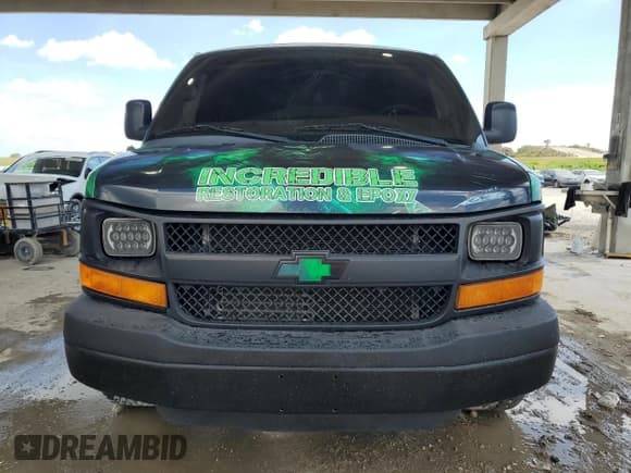 ✅ 2014 Chevrolet Express Cargo • VIN: 1GCSGAFX8E1201063 • Lot: 69499365. Wystawiony na Copart z przebiegiem 178 652 mil. Bezpłatny archiwum sprzedaży aukcyjnych z USA i szczegółowy raport historii pojazdu na DreamBid. Zdjęcie 5.