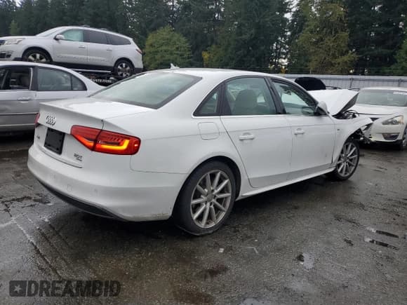 ✅ 2015 Audi A4 Premium Plus • VIN: WAUFFAFL2FN003555 • Лот: 91079405. Опубликован ранее на Copart с пробегом 90 132 миль. Бесплатный доступ к архиву аукционных продаж из США и подробный отчёт об истории автомобиля на DreamBid. Изображение 3.