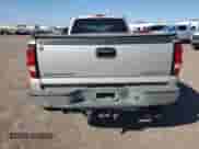 2005 Chevrolet Silverado 3500 DRW LS с VIN 1GCJK33255F891419, выставлен на аукционе Copart как лот 84474255 с пробегом 216 982 миль миль и Списание • Salvage title. История ставок и продаж доступна на DreamBid. Изображение 6.