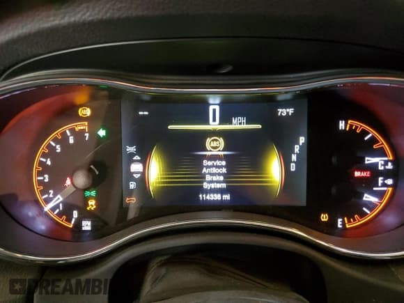 ✅ 2018 Dodge Durango SXT • VIN: 1C4RDHAG2JC413978 • Lot: 90748435. Wystawiony na Copart z przebiegiem 114 336 mil. Bezpłatny archiwum sprzedaży aukcyjnych z USA i szczegółowy raport historii pojazdu na DreamBid. Zdjęcie 9.