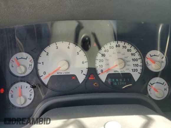 2006 Dodge 1500 Laramie z VIN 1D7HU18276S531072, wystawiony jako Copart lot #65568545 z przebiegiem 161 344 mil mil oraz Czysty tytuł • Clean title. Historia ofert i sprzedaży dostępna na DreamBid. Obrazek 9.