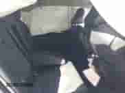 2022 Toyota Camry SE z VIN 4T1T11AK9NU076179, wystawiony jako IAAI lot #42781387 z przebiegiem 64 450 mil mil oraz . Historia ofert i sprzedaży dostępna na DreamBid. Obrazek 8.