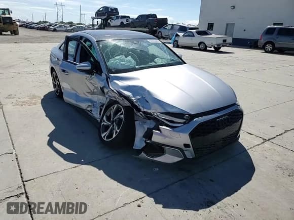 ✅ 2023 Audi A3 Premium • VIN: WAUAUDGY9PA092318 • Lot: 83938485. Wystawiony na Copart z przebiegiem Nie podano. Bezpłatny archiwum sprzedaży aukcyjnych z USA i szczegółowy raport historii pojazdu na DreamBid. Zdjęcie 14.