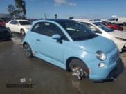 ✅ 2017 FIAT 500e • VIN: 3C3CFFGE8HT563364 • Lot: 45574865. Listed on Copart with 49,281 mi. Free auction sales archive from the USA and detailed vehicle history report at DreamBid. Image 4.