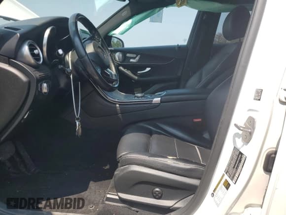 ✅ 2018 Mercedes-Benz GLC 300 • VIN: WDC0G4KB6JV041894 • Лот: 67183585. Опубликован ранее на Copart с пробегом 66 352 миль. Бесплатный доступ к архиву аукционных продаж из США и подробный отчёт об истории автомобиля на DreamBid. Изображение 7.