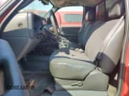 ✅ 2005 Chevrolet Silverado 1500 Work Truck • VIN: 1GCEC14X55Z223048 • Лот: 74480744. Опубликован ранее на Copart с пробегом Не указан. Бесплатный доступ к архиву аукционных продаж из США и подробный отчёт об истории автомобиля на DreamBid. Изображение 7.