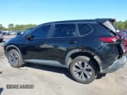 ✅ 2022 Nissan Rogue SV • VIN: 5N1BT3BA3NC684017 • Lot: 43517453. Wystawiony na IAAI z przebiegiem 37 637 mil. Bezpłatny archiwum sprzedaży aukcyjnych z USA i szczegółowy raport historii pojazdu na DreamBid. Zdjęcie 14.