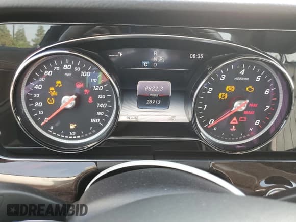 ✅ 2018 Mercedes-Benz E 400 • VIN: WDDZF6GBXJA383821 • Лот: 62692725. Опубликован ранее на Copart с пробегом 28 913 миль. Бесплатный доступ к архиву аукционных продаж из США и подробный отчёт об истории автомобиля на DreamBid. Изображение 9.