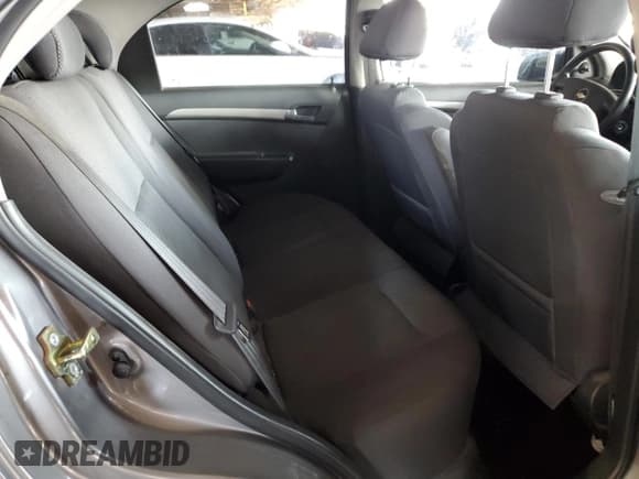 ✅ 2007 Chevrolet Aveo LS • VIN: KL1TD56647B111103 • Lot: 44649585. Wystawiony na Copart z przebiegiem 97 900 mil. Bezpłatny archiwum sprzedaży aukcyjnych z USA i szczegółowy raport historii pojazdu na DreamBid. Zdjęcie 10.