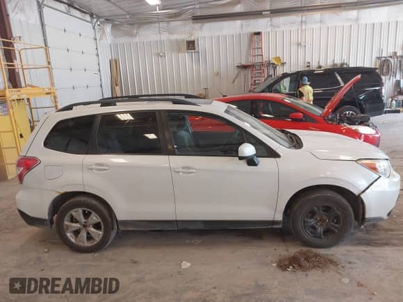 2015 Subaru Forester Premium с VIN JF2SJAFC9FH518620, выставлен на аукционе IAAI как лот 42855712 с пробегом 231 372 миль миль и . История ставок и продаж доступна на DreamBid. Изображение 13.