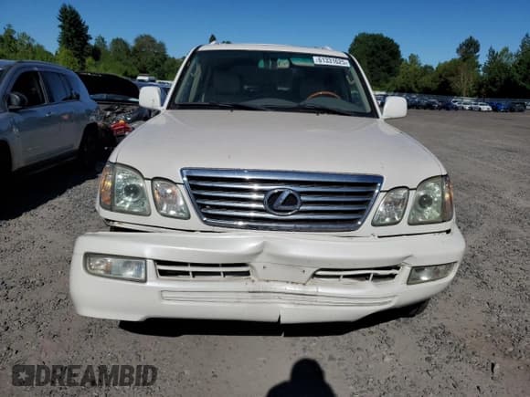 ✅ 2006 Lexus LX 470 • VIN: JTJHT00W464015016 • Lot: 61331625. Listed on Copart with 263,104 mi. Free auction sales archive from the USA and detailed vehicle history report at DreamBid. Image 5.