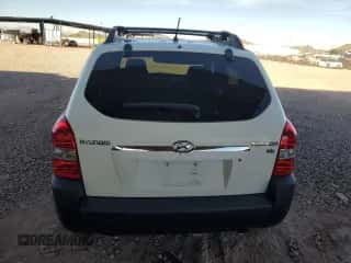 2007 Hyundai Tucson SE z VIN KM8JN12D57U621678, wystawiony jako Copart lot #41343205 z przebiegiem 110 960 mil mil oraz Szkoda całkowita • Salvage title. Historia ofert i sprzedaży dostępna na DreamBid. Obrazek 6.