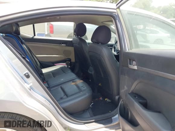 ✅ 2017 Hyundai Elantra Value Edition • VIN: 5NPD84LF6HH108459 • Lot: 42622128. Listed on IAAI with 140,576 mi. Free auction sales archive from the USA and detailed vehicle history report at DreamBid. Image 8.