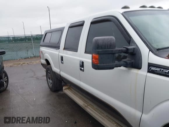 ✅ 2012 Ford F-250 XL • VIN: 1FT7W2B68CEB08111 • Lot: 43384275. Wystawiony na IAAI z przebiegiem 247 029 mil. Bezpłatny archiwum sprzedaży aukcyjnych z USA i szczegółowy raport historii pojazdu na DreamBid. Zdjęcie 13.