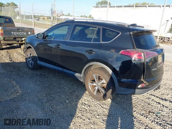 ✅ 2016 Toyota RAV4 XLE • VIN: 2T3WFREV8GW262923 • Lot: 43095571. Listed on IAAI with 66,408 mi. Free auction sales archive from the USA and detailed vehicle history report at DreamBid. Image 3.