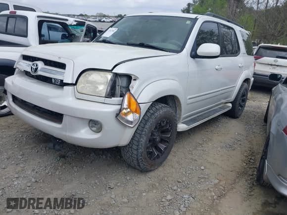 ✅ 2006 Toyota Sequoia Limited • VIN: 5TDZT38A46S269380 • Lot: 41941588. Listed on IAAI with 285,464 mi. Free auction sales archive from the USA and detailed vehicle history report at DreamBid. Image 2.