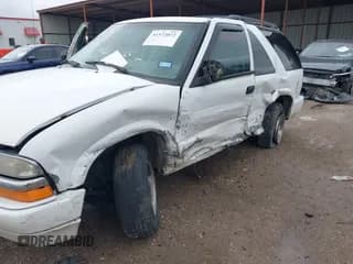 ✅ 2002 Chevrolet Blazer LS • VIN: 1GNCS18W42K105497 • Lot: 41572072. Wystawiony na IAAI z przebiegiem 142 486 mil. Bezpłatny archiwum sprzedaży aukcyjnych z USA i szczegółowy raport historii pojazdu na DreamBid. Zdjęcie 6.