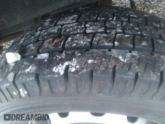 ✅ 2018 Ford Transit • VIN: 1FTYR2CG0JKA31607 • Лот: 40187043. Опубликован ранее на IAAI с пробегом 561 704 миль. Бесплатный доступ к архиву аукционных продаж из США и подробный отчёт об истории автомобиля на DreamBid. Изображение 14.