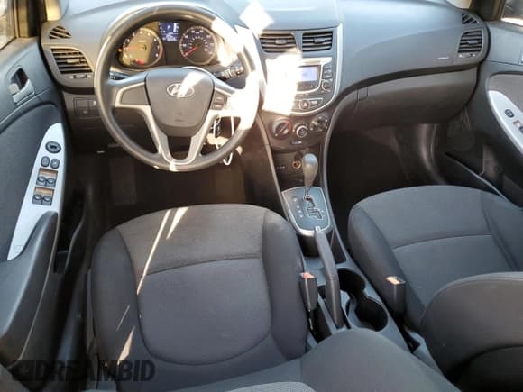 ✅ 2013 Hyundai Accent GS • VIN: KMHCT5AE5DU126652 • Лот: 77005104. Опубликован ранее на Copart с пробегом 56 528 миль. Бесплатный доступ к архиву аукционных продаж из США и подробный отчёт об истории автомобиля на DreamBid. Изображение 9.