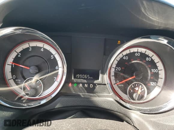 ✅ 2015 Dodge Grand Caravan SXT • VIN: 2C4RDGCG1FR686982 • Lot: 92595575. Listed on Copart with 199,065 mi. Free auction sales archive from the USA and detailed vehicle history report at DreamBid. Image 9.