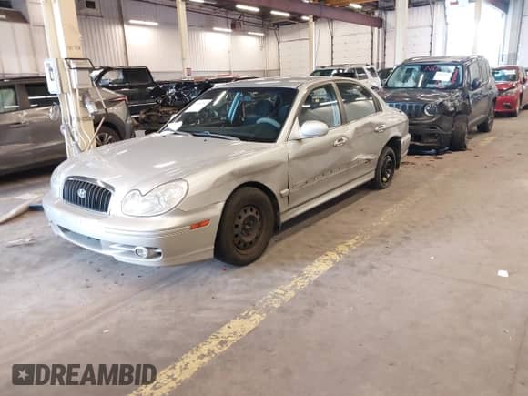 2004 Hyundai Sonata с VIN KMHWF25SX4A077243, выставлен на аукционе IAAI как лот 41944782 с пробегом 158 584 миль миль и . История ставок и продаж доступна на DreamBid. Изображение 2.