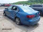 ✅ 2017 Volkswagen Jetta SEL • VIN: 3VWL17AJXHM304792 • Lot: 42688617. Wystawiony na IAAI z przebiegiem 98 916 mil. Bezpłatny archiwum sprzedaży aukcyjnych z USA i szczegółowy raport historii pojazdu na DreamBid. Zdjęcie 3.