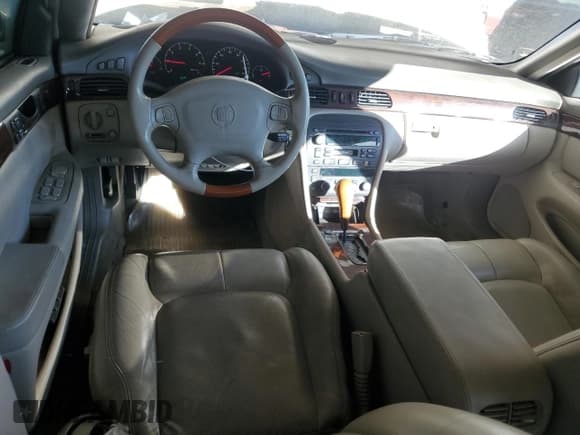 ✅ 1999 Cadillac Seville Touring STS • VIN: 1G6KY5496XU924259 • Лот: 42023645. Опубликован ранее на Copart с пробегом 181 512 миль. Бесплатный доступ к архиву аукционных продаж из США и подробный отчёт об истории автомобиля на DreamBid. Изображение 8.