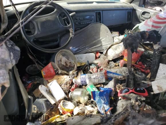 2003 Dodge Dakota Sport z VIN 1D7HL38X33S144315, wystawiony jako Copart lot #65842394 z przebiegiem Nie podano mil oraz Szkoda całkowita • Salvage title. Historia ofert i sprzedaży dostępna na DreamBid. Obrazek 8.