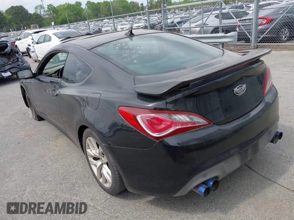 ✅ 2013 Hyundai Genesis Coupe Premium • VIN: KMHHT6KD8DU087203 • Lot: 42018152. Wystawiony na IAAI z przebiegiem 104 354 mil. Bezpłatny archiwum sprzedaży aukcyjnych z USA i szczegółowy raport historii pojazdu na DreamBid. Zdjęcie 3.