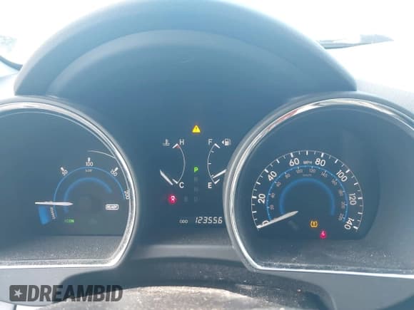 ✅ 2013 Toyota Highlander Limited • VIN: JTEDC3EH3D2011606 • Lot: 43241868. Wystawiony na IAAI z przebiegiem 123 556 mil. Bezpłatny archiwum sprzedaży aukcyjnych z USA i szczegółowy raport historii pojazdu na DreamBid. Zdjęcie 7.