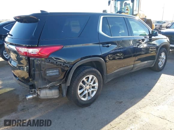 ✅ 2020 Chevrolet Traverse LS • VIN: 1GNERFKW6LJ272073 • Lot: 43304588. Listed on IAAI with 86,594 mi. Free auction sales archive from the USA and detailed vehicle history report at DreamBid. Image 4.