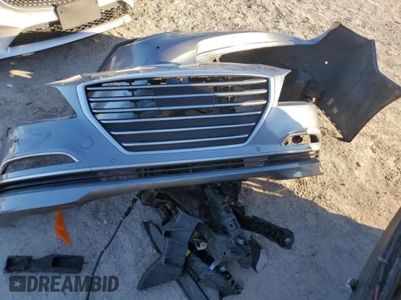 ✅ 2015 Hyundai Genesis 5.0L • VIN: KMHGN4JFXFU073710 • Lot: 84260694. Wystawiony na Copart z przebiegiem 131 387 mil. Bezpłatny archiwum sprzedaży aukcyjnych z USA i szczegółowy raport historii pojazdu na DreamBid. Zdjęcie 12.