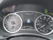 ✅ 2017 Nissan Sentra SL • VIN: 3N1AB7APXHY380603 • Lot: 41417877. Listed on IAAI with 101,955 mi. Free auction sales archive from the USA and detailed vehicle history report at DreamBid. Image 7.