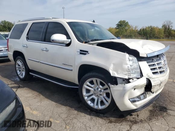✅ 2013 Cadillac Escalade Luxury • VIN: 1GYS4BEF5DR144807 • Lot: 83794265. Listed on Copart with 112,922 mi. Free auction sales archive from the USA and detailed vehicle history report at DreamBid. Image 4.