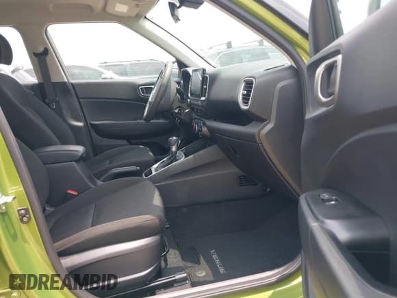 ✅ 2024 Hyundai Venue SE • VIN: KMHRB8A35RU301258 • Lot: 42313042. Listed on IAAI with 24,669 mi. Free auction sales archive from the USA and detailed vehicle history report at DreamBid. Image 5.