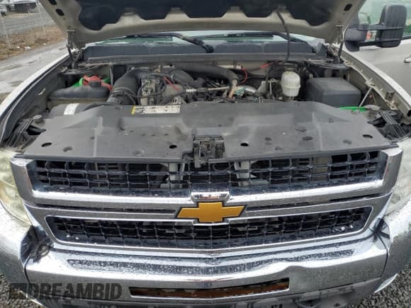 ✅ 2007 Chevrolet Silverado 2500HD 2LT • VIN: 1GCHK23697F504854 • Лот: 58057985. Опубликован ранее на Copart с пробегом 269 143 миль. Бесплатный доступ к архиву аукционных продаж из США и подробный отчёт об истории автомобиля на DreamBid. Изображение 11.