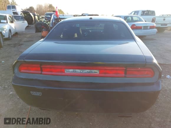 ✅ 2012 Dodge Challenger SXT • VIN: 2C3CDYAG0CH293320 • Lot: 41327797. Wystawiony na IAAI z przebiegiem 150 696 mil. Bezpłatny archiwum sprzedaży aukcyjnych z USA i szczegółowy raport historii pojazdu na DreamBid. Zdjęcie 16.