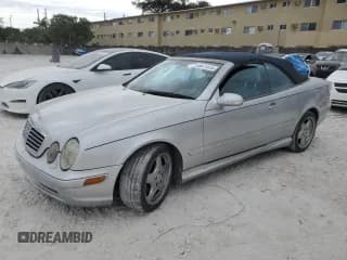 ✅ 2001 Mercedes-Benz CLK 320/430 • VIN: WDBLK70G41T064893 • Lot: 49571575. Wystawiony na Copart z przebiegiem Nie podano. Bezpłatny archiwum sprzedaży aukcyjnych z USA i szczegółowy raport historii pojazdu na DreamBid. Zdjęcie 1.