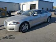 ✅ 2016 Jaguar XJ Portfolio • VIN: SAJWA2G76G8V94421 • Lot: 45875293. Wystawiony na Copart z przebiegiem 55 373 mil. Bezpłatny archiwum sprzedaży aukcyjnych z USA i szczegółowy raport historii pojazdu na DreamBid. Zdjęcie 1.