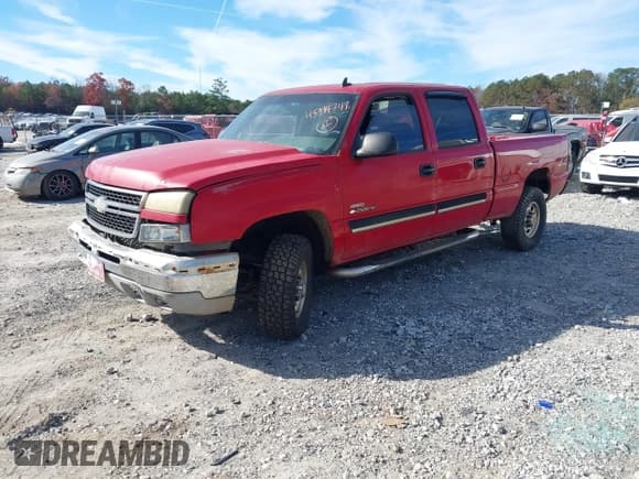 ✅ 2006 Chevrolet Silverado 2500HD LT3 • VIN: 1GCHK23D66F234544 • Lot: 43714309. Wystawiony na IAAI z przebiegiem 226 094 mil. Bezpłatny archiwum sprzedaży aukcyjnych z USA i szczegółowy raport historii pojazdu na DreamBid. Zdjęcie 18.
