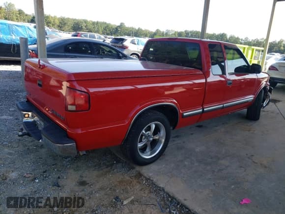 ✅ 2002 Chevrolet S-10 LS • VIN: 1GCCS19W328125227 • Лот: 71923304. Опубликован ранее на Copart с пробегом 146 872 миль. Бесплатный доступ к архиву аукционных продаж из США и подробный отчёт об истории автомобиля на DreamBid. Изображение 3.
