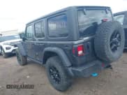 ✅ 2024 Jeep Wrangler Sport S • VIN: 1C4RJXN67RW215606 • Lot: 41737708. Wystawiony na IAAI z przebiegiem 8 863 mil. Bezpłatny archiwum sprzedaży aukcyjnych z USA i szczegółowy raport historii pojazdu na DreamBid. Zdjęcie 3.