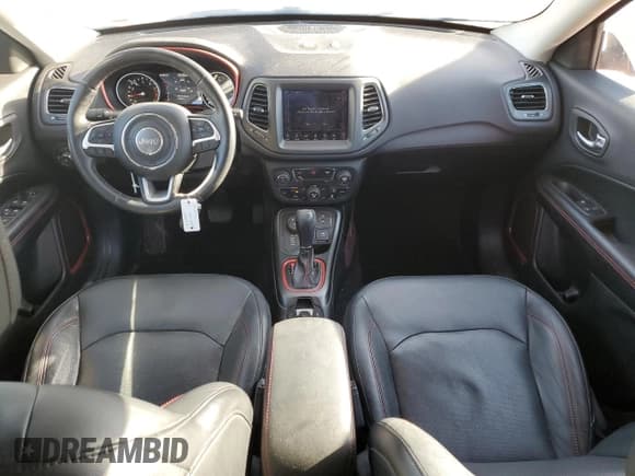 ✅ 2017 Jeep Compass Trailhawk • VIN: 3C4NJDDB1HT641064 • Lot: 85491325. Listed on Copart with 114,422 mi. Free auction sales archive from the USA and detailed vehicle history report at DreamBid. Image 8.