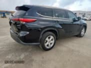 ✅ 2022 Toyota Highlander LE • VIN: 5TDZZRAH9NS095801 • Lot: 90337085. Listed on Copart with 97,752 mi. Free auction sales archive from the USA and detailed vehicle history report at DreamBid. Image 3.