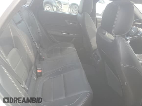 ✅ 2018 Jaguar XF S • VIN: SAJBM2FV2JCY68272 • Лот: 86538985. Опубликован ранее на Copart с пробегом 127 794 миль. Бесплатный доступ к архиву аукционных продаж из США и подробный отчёт об истории автомобиля на DreamBid. Изображение 10.