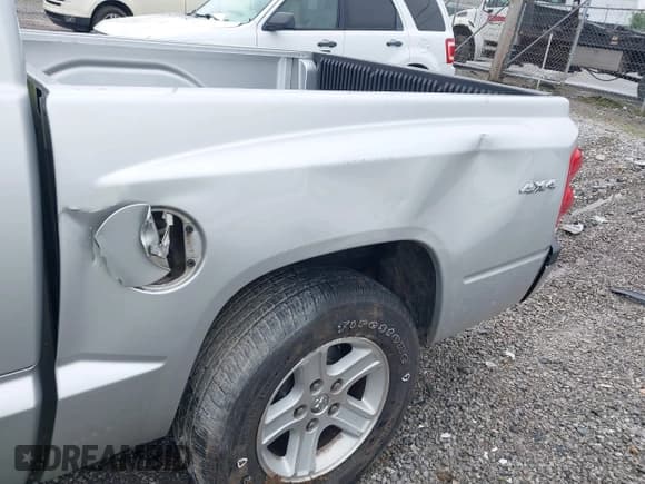 ✅ 2010 Dodge Dakota Bighorn/Lonestar • VIN: 1D7CW3GK4AS140049 • Lot: 42231805. Wystawiony na IAAI z przebiegiem 149 489 mil. Bezpłatny archiwum sprzedaży aukcyjnych z USA i szczegółowy raport historii pojazdu na DreamBid. Zdjęcie 18.